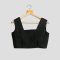 Blusa plisada negra