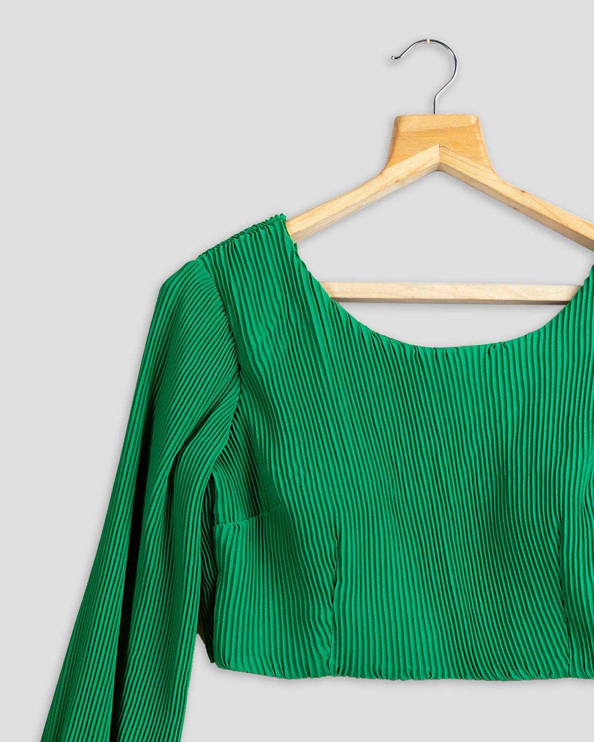 Blusa plisada lisa verde esmeralda