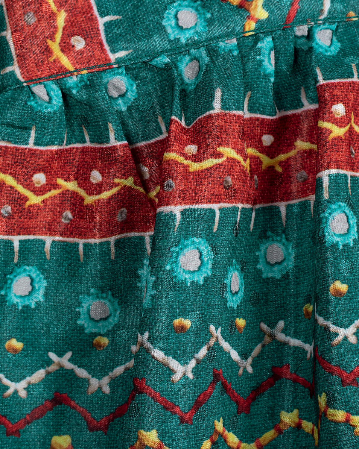 Chaqueta de mujer de satén verde pino
