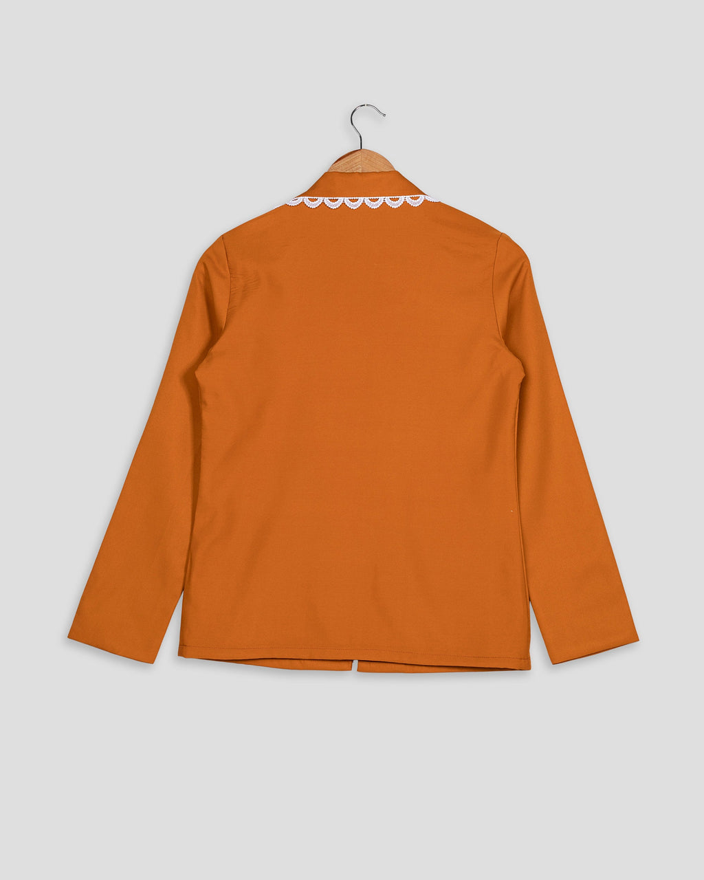 Chaqueta de mujer marrón caramelo de crepé Butter