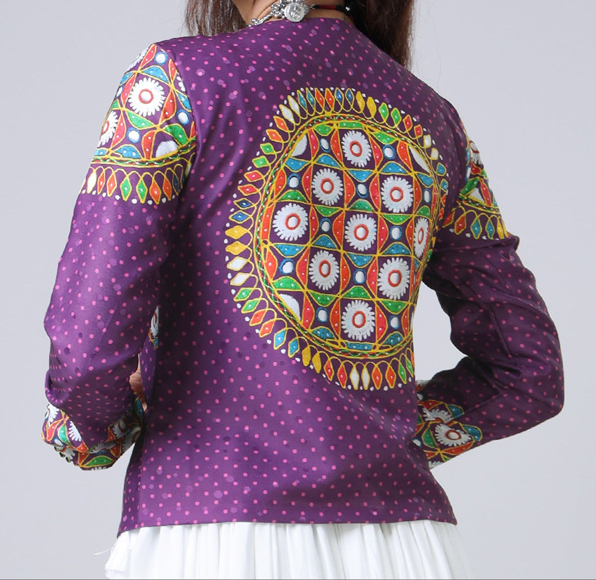 Chaqueta de mujer morada con estampado Gamthi