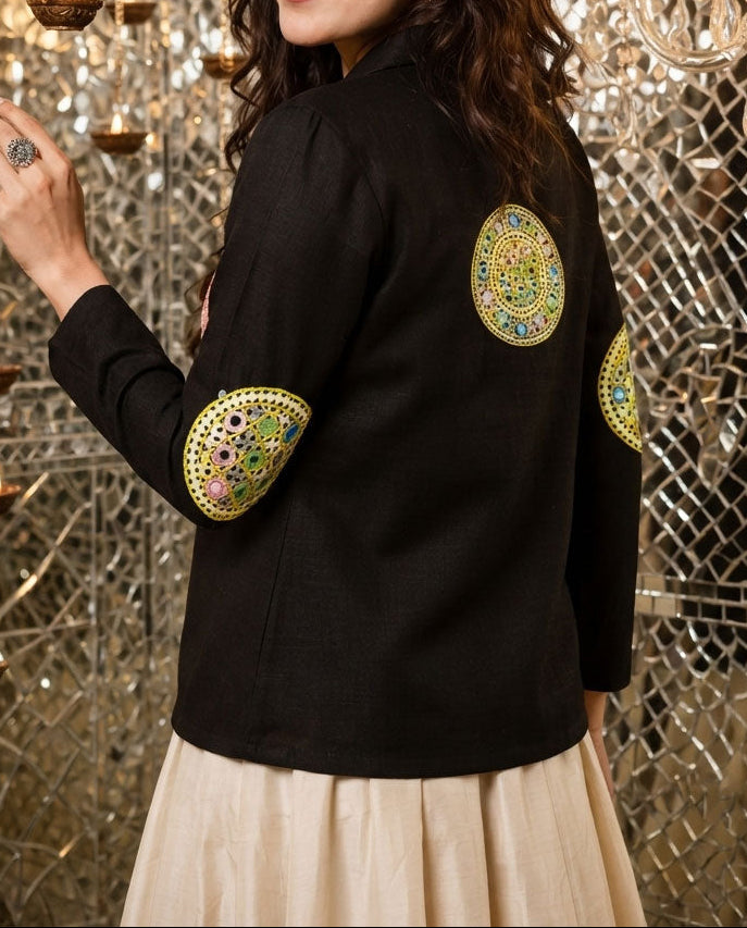 Chaqueta de mujer negra de patchwork