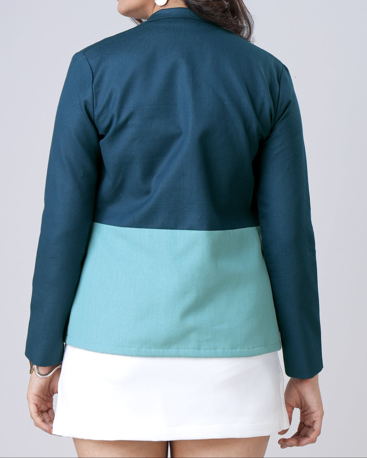 Chaqueta de mujer con bloques de color azul Carolina y azul cielo