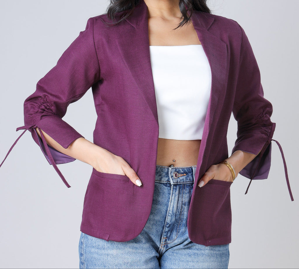Chaqueta de mujer morado vino con puños remangados