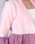 Chaqueta de mujer rosa con volantes