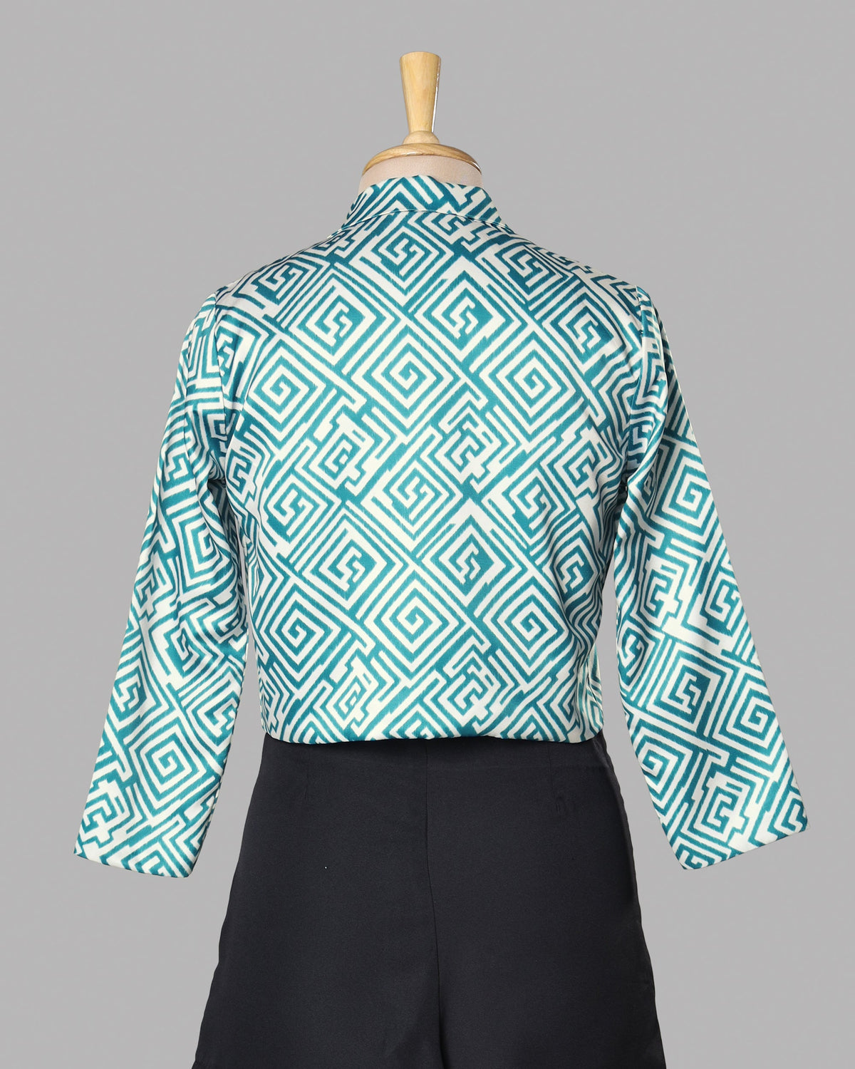 Chaqueta mini azul bebé con estampado chevrón