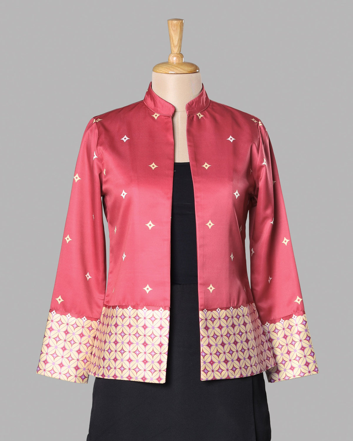 Chaqueta de mujer de satén granate