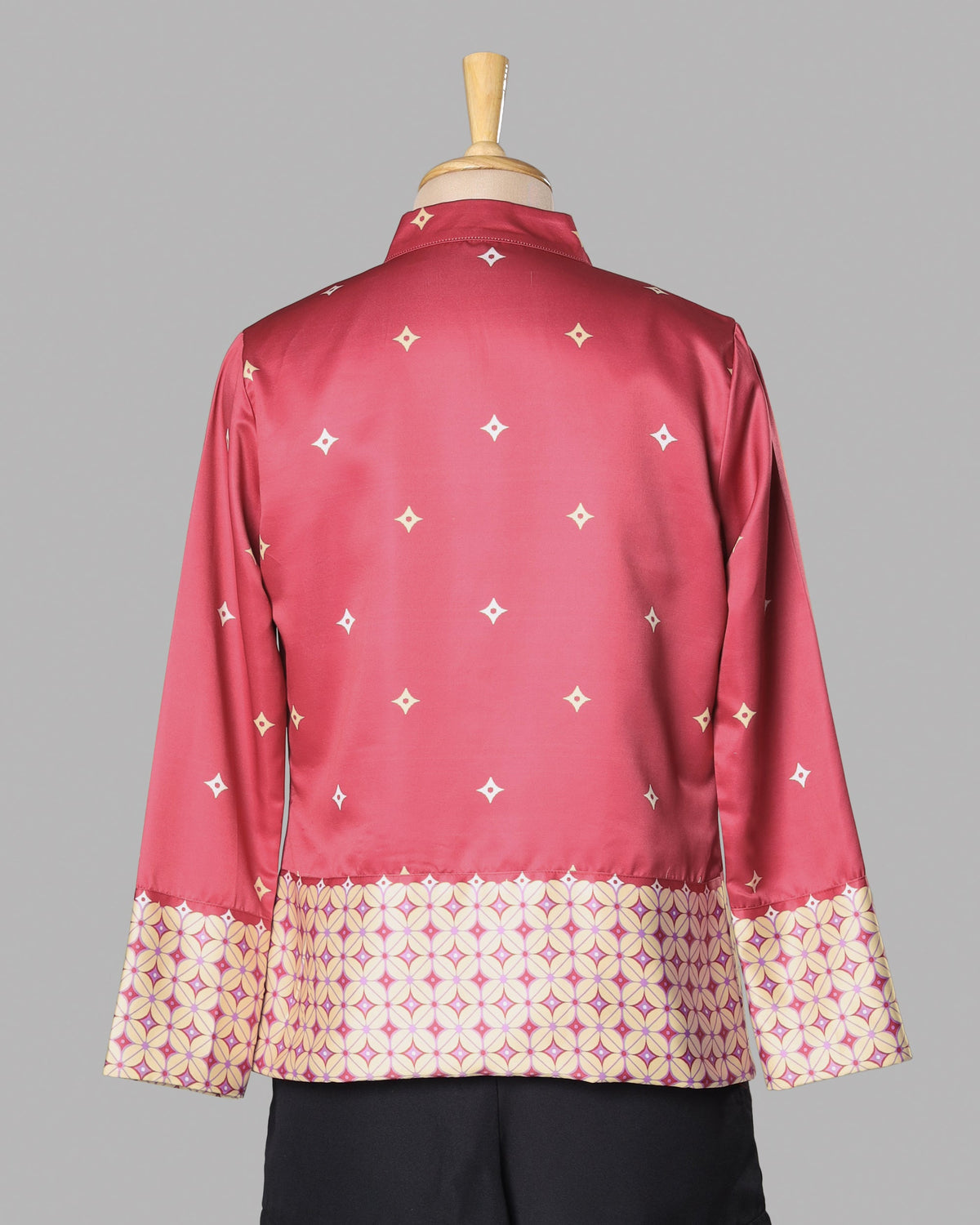Chaqueta de mujer de satén granate